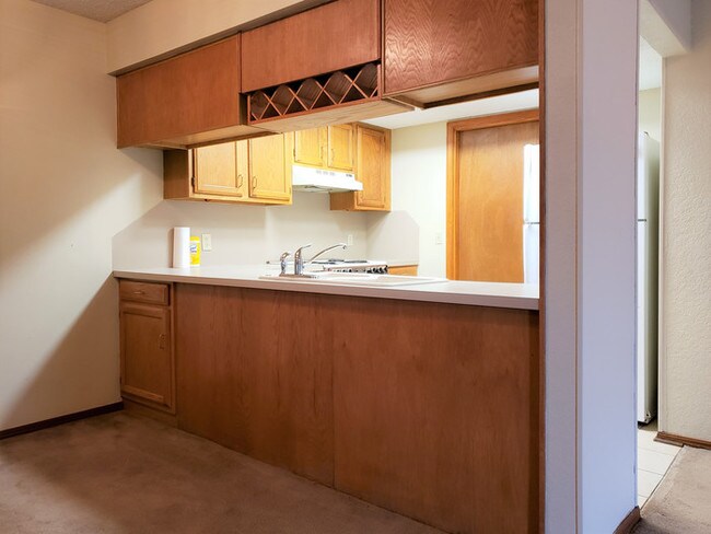 Building Photo - 14107 Fairhill Ave