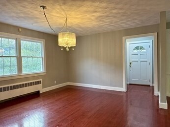 Foto del edificio - 3 Alaska Ave