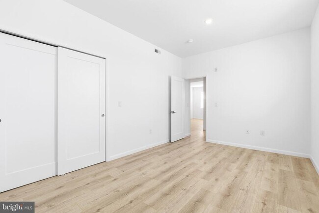 Foto del edificio - 7248 Rising Sun Ave