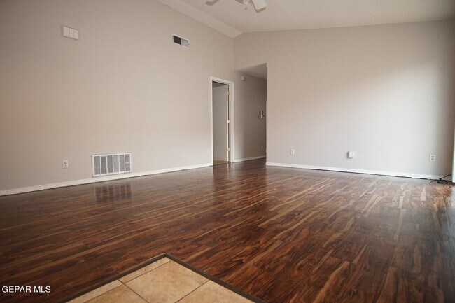 Building Photo - 12416 Tierra Alamo Dr
