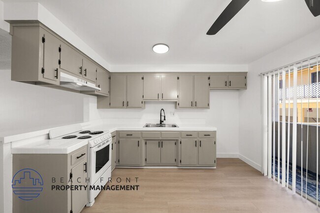 Foto del edificio - 13614 Cordary Ave.