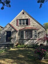 Building Photo - 3210 N 48th St