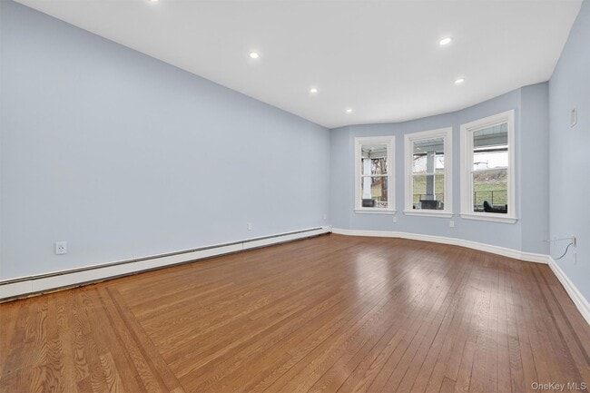 Building Photo - 92 Kimball Ave