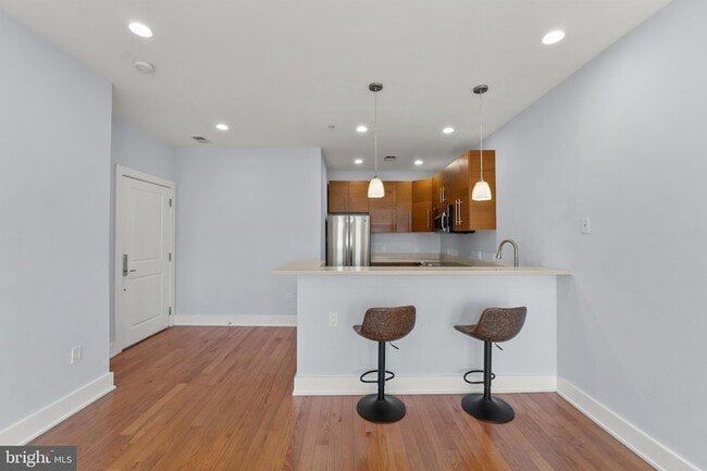 Foto del edificio - 440 Rhode Island Ave NW