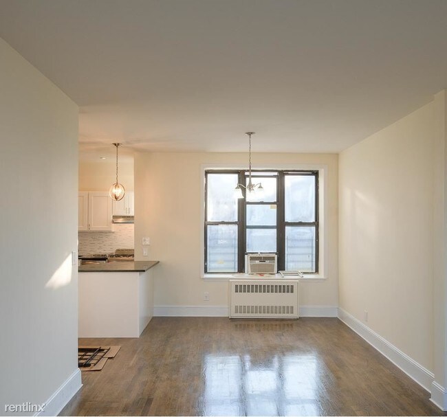 Building Photo - 2 br, 1 bath  - 1738 Union St Apt 4A