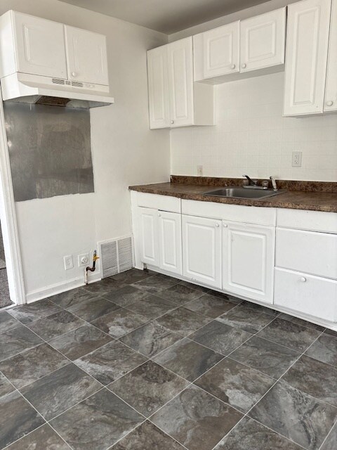 Foto del edificio - 18134 Vaughan St