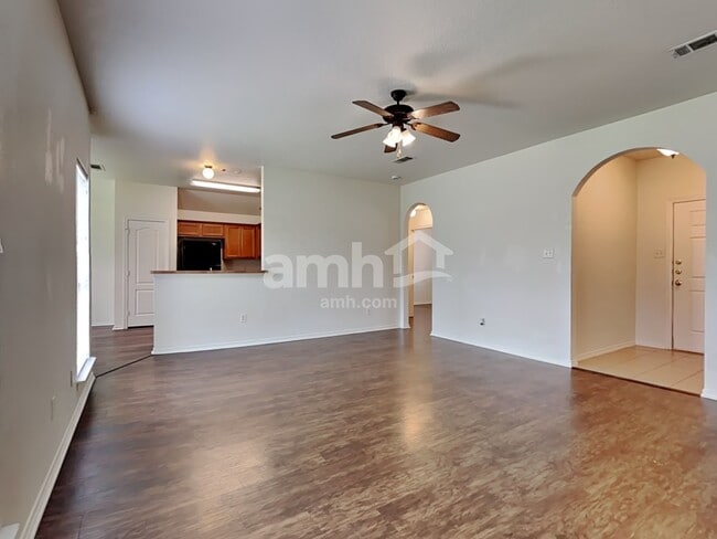 Building Photo - 231 Chesterfield Cir
