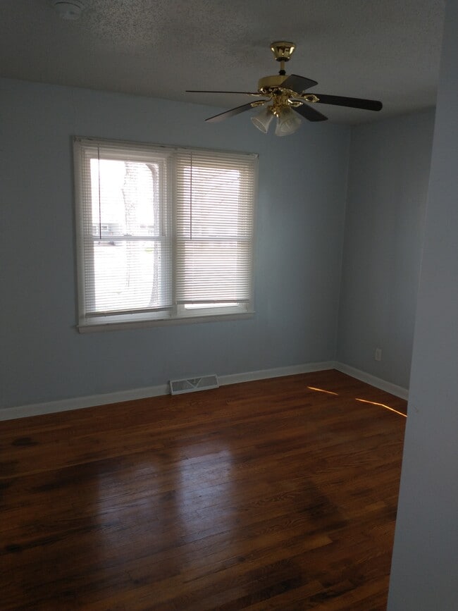 Foto del edificio - 1115 W Ashland St