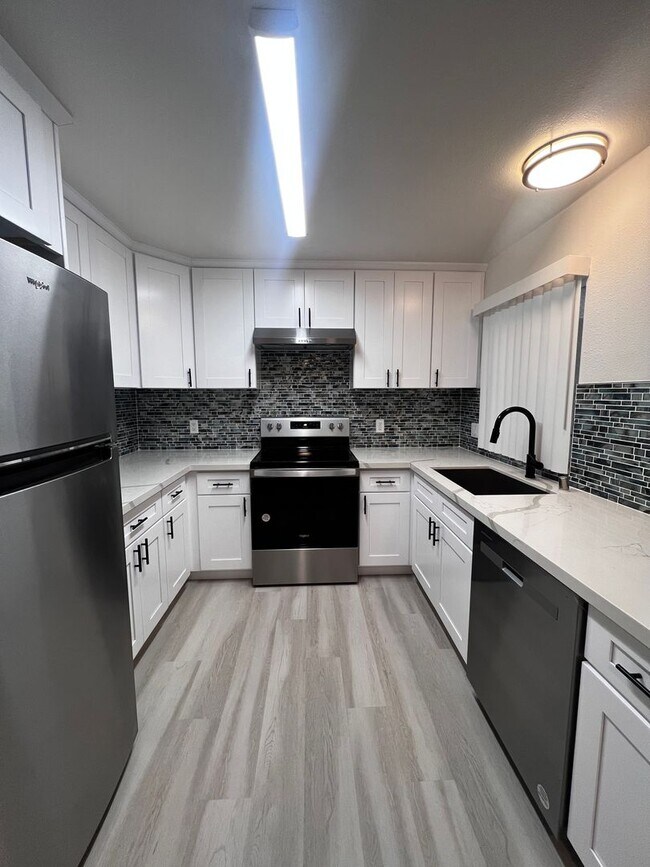 Interior Photo - The Ridge At San Diego