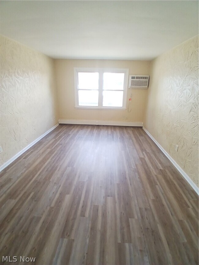 Foto del edificio - 127 Shields Rd