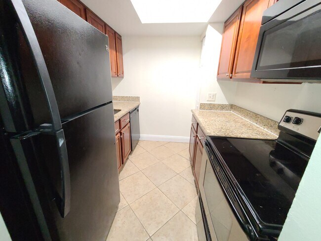 Foto del edificio - 7640 Forest City Rd