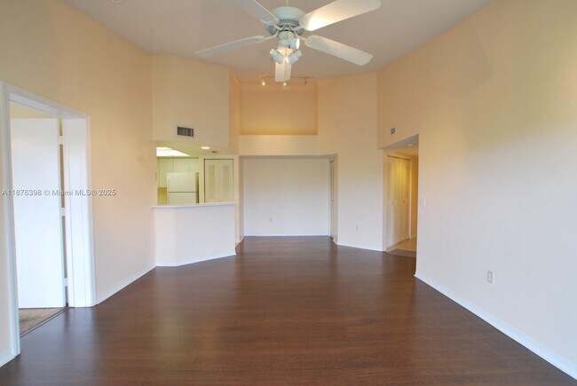 Building Photo - 4175 N Haverhill Rd