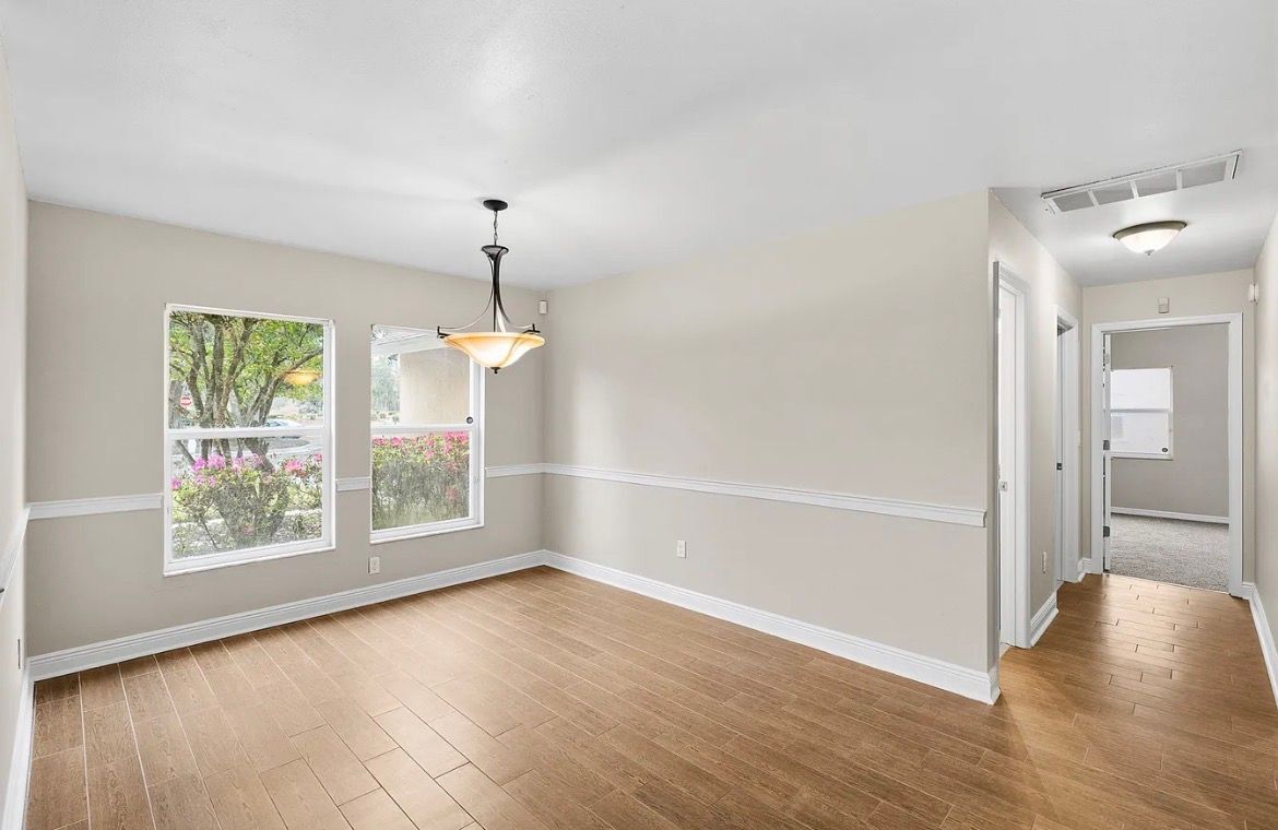 Building Photo - 10308 Malvasia Ave