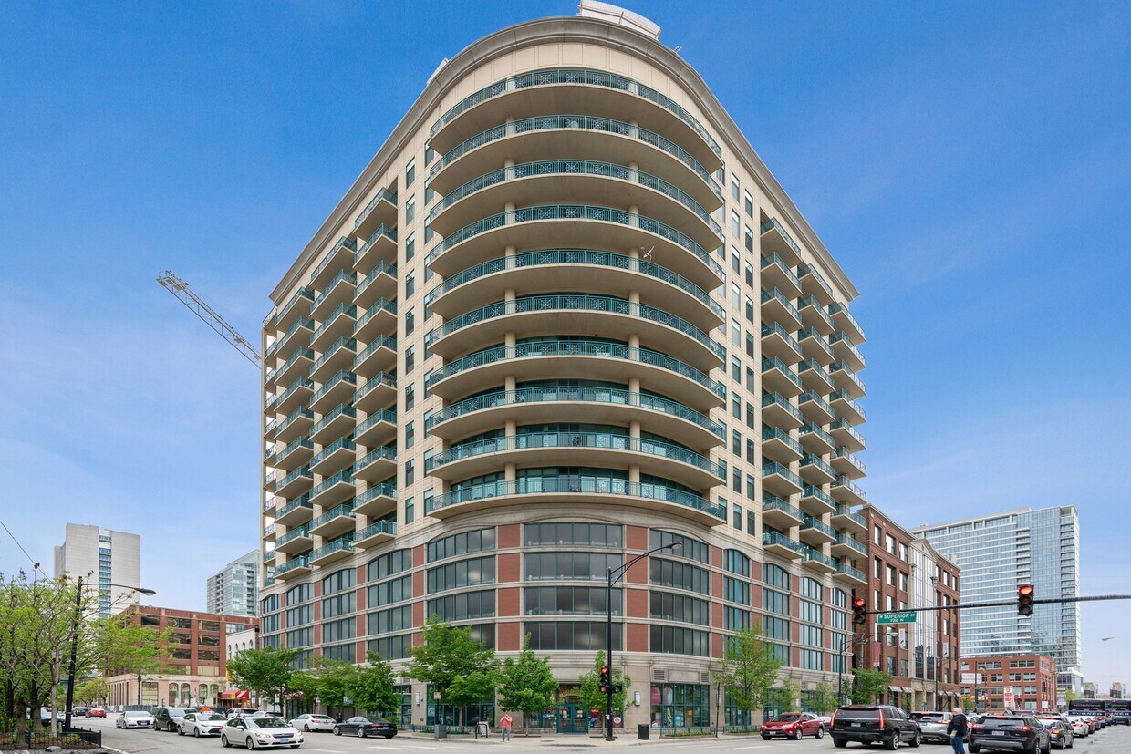 Primary Photo - 340 W Superior St