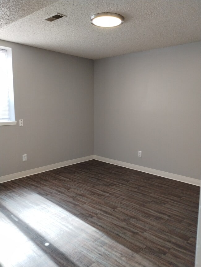 Bedroom3 - Parkview Townhomes