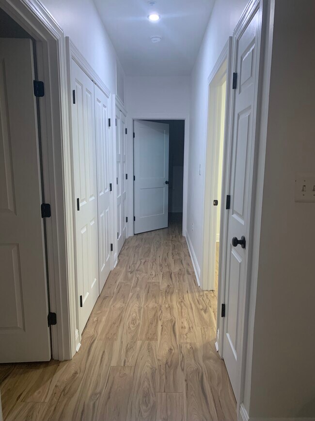 Hallway - 117 N Bond St