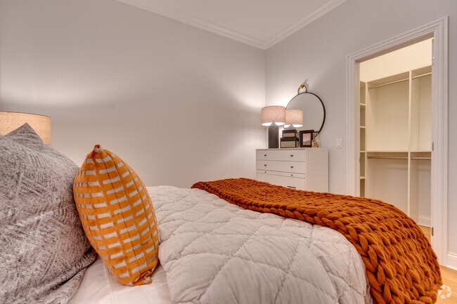 Interior Photo - Monroe Aberdeen Place