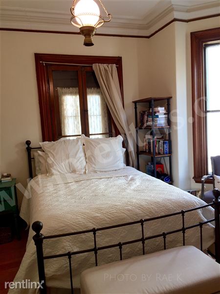 Building Photo - 50 Burroughs St