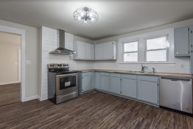 Foto del edificio - 1235 Iredell Ave