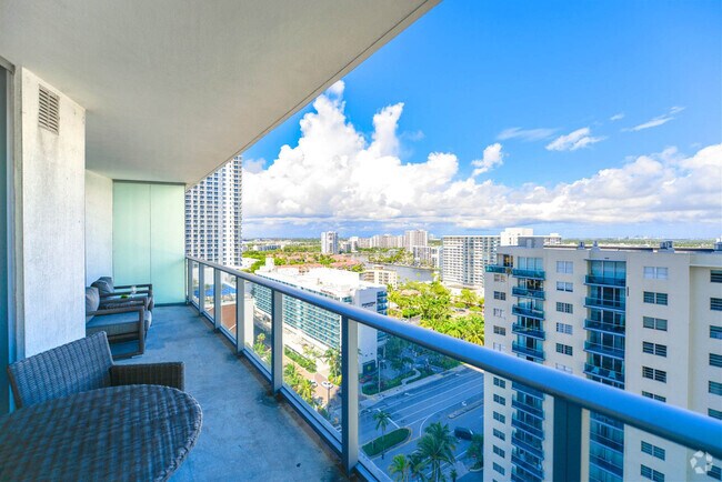 Building Photo - 4111 S Ocean Dr