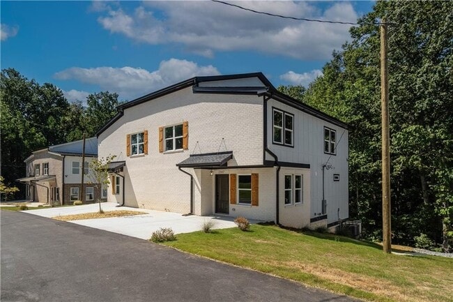 Foto del edificio - 2387 Highpoint Rd