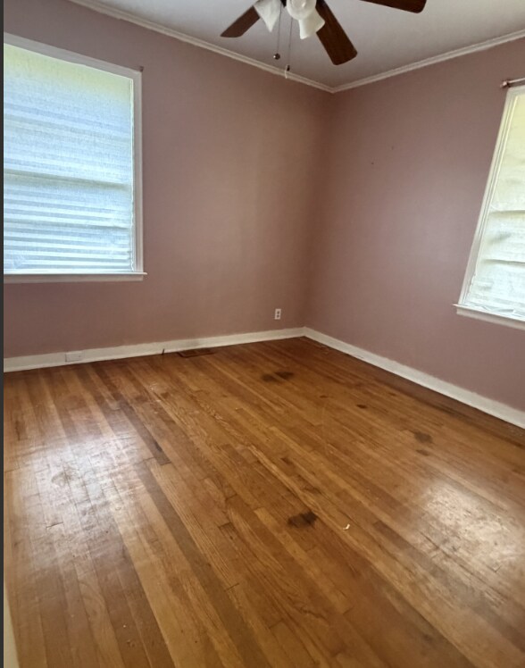 Foto del edificio - 114 Magnolia Dr
