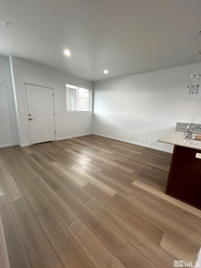 Building Photo - 2788 Plumas St