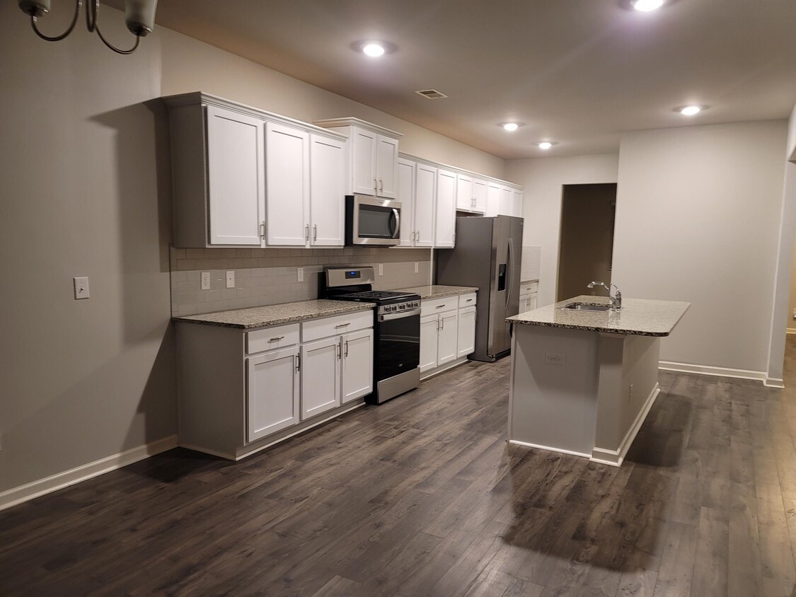 6163 Vermilion Loop Rd, Graniteville, SC 29829 House Rental in