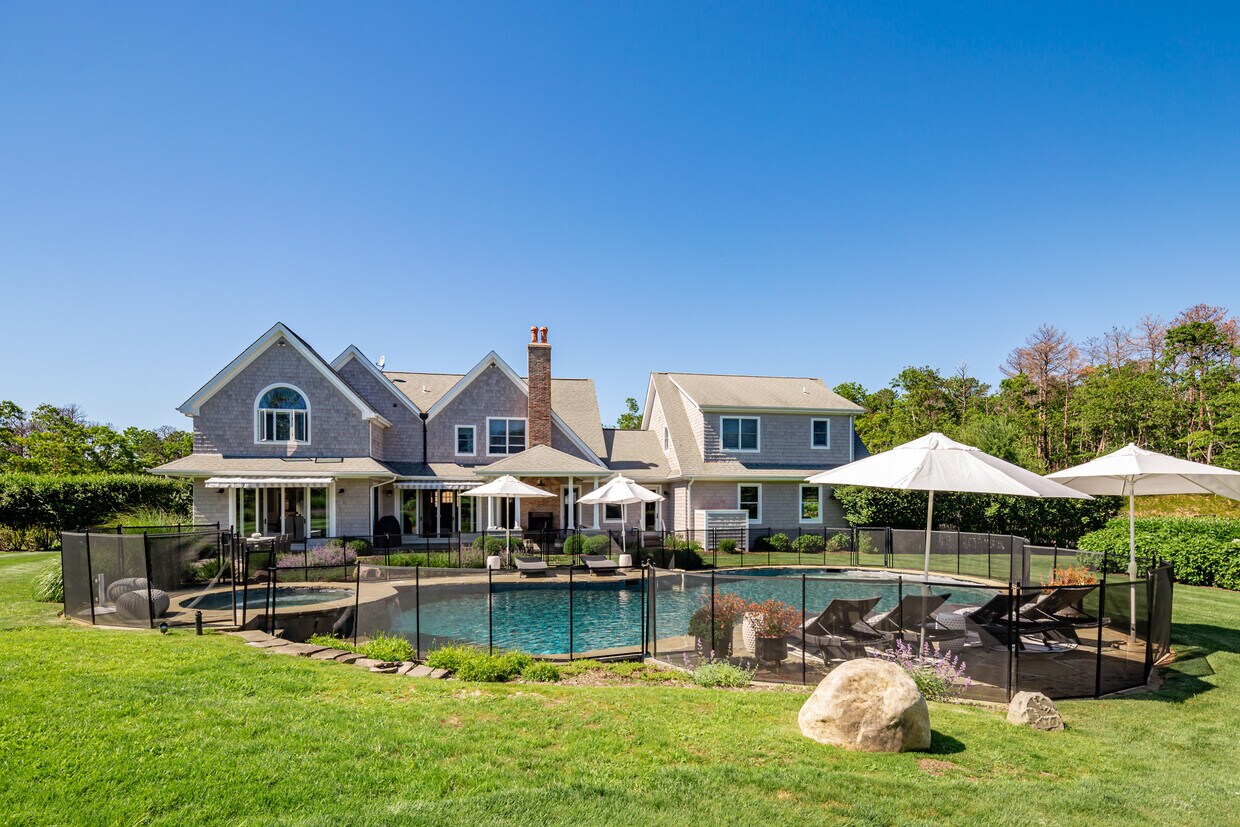 1587 Deerfield Rd, Water Mill, NY 11976 House for Rent in Water Mill