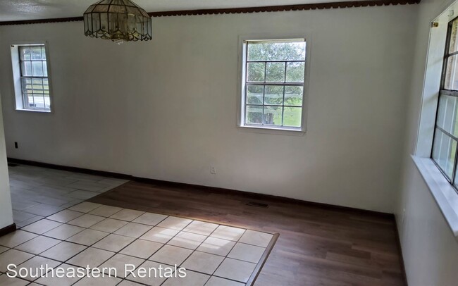 Foto del edificio - 3 br, 1 bath House - 6165 Sammy Swamp Rd