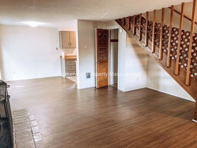 Foto del edificio - 1485-1489 W 5th Alley