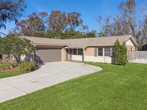 Building Photo - 111 Pineapple Ct