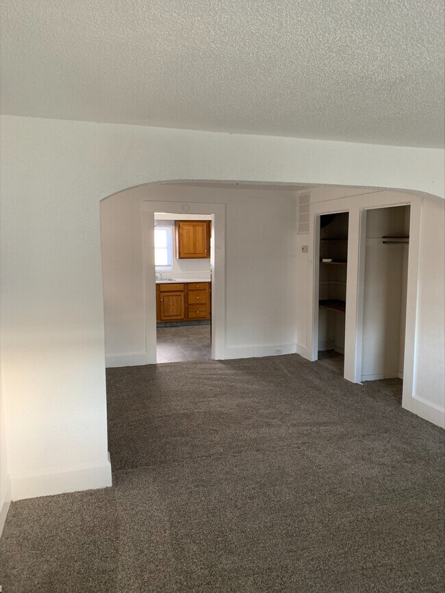 Foto del edificio - 2414 S Walnut St