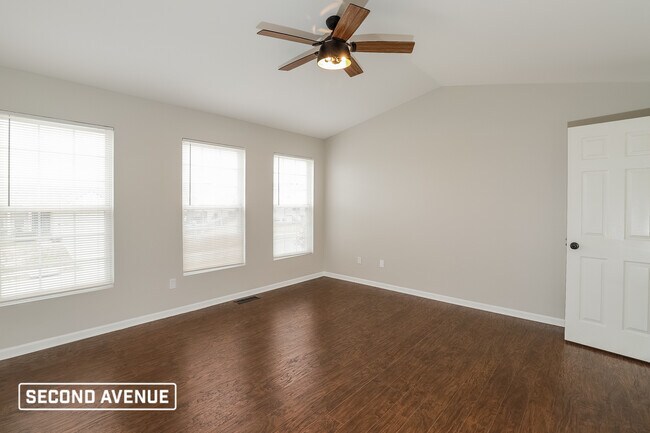 Foto del edificio - 7816 N Lister Ave