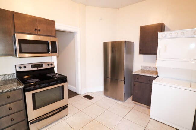 Foto del edificio - 2615 Eden Ave