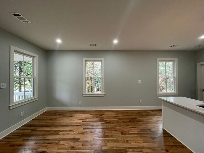 Foto del edificio - Brand New One Bedroom Units - Section 8 Only!