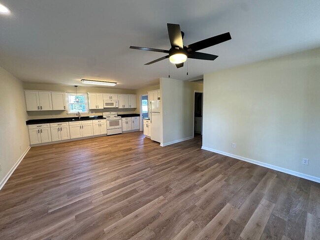 Foto del edificio - Did you say BRAND NEW