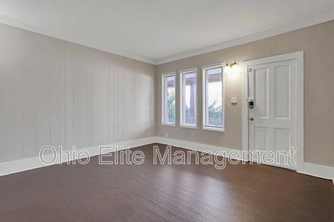 Foto del edificio - 2709 Sullivant Ave