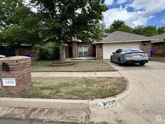 Building Photo - 1424 Teakwood Dr