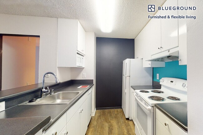 Foto del edificio - 3883 Ingraham St
