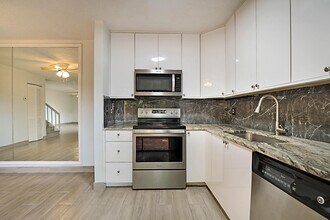 Building Photo - 253 Woodland Rd