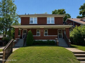 Building Photo - 715 S 41st St
