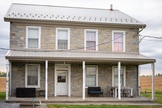 Building Photo - 1028 Baldy Rd