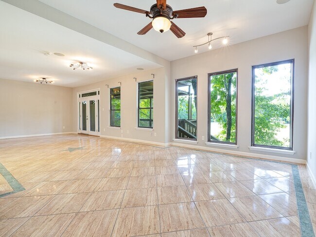 Foto del edificio - 12660 Briar Patch Dr