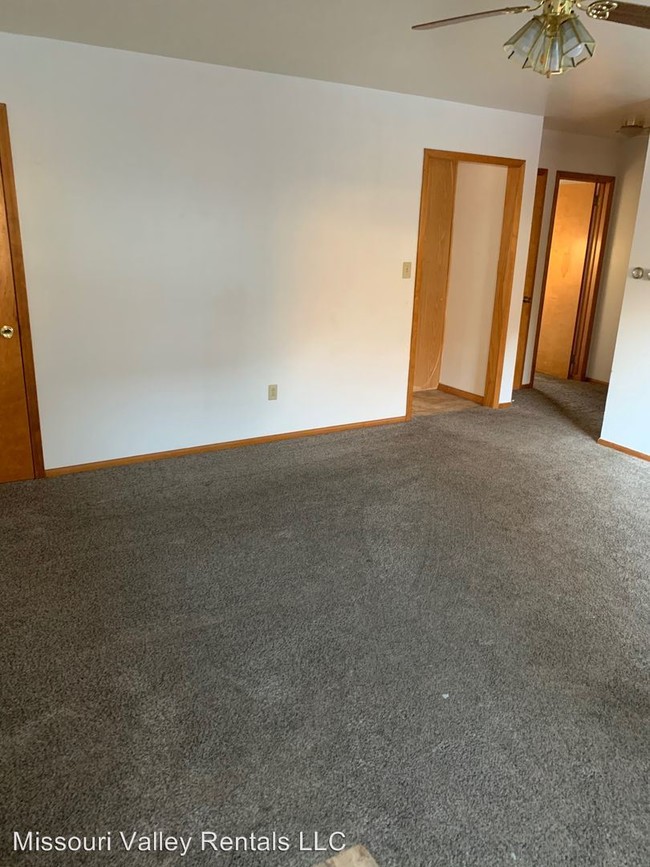 Foto del edificio - 603-603 9th Ave NW