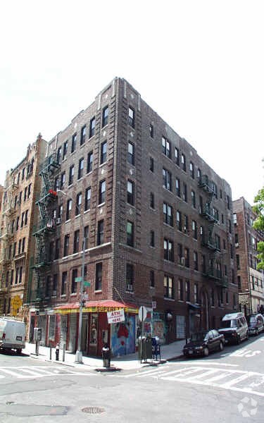 64 W 165th Street - 64 W 165th St