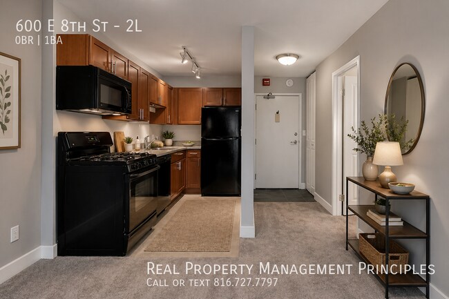 Foto del edificio - 600 E 8th St