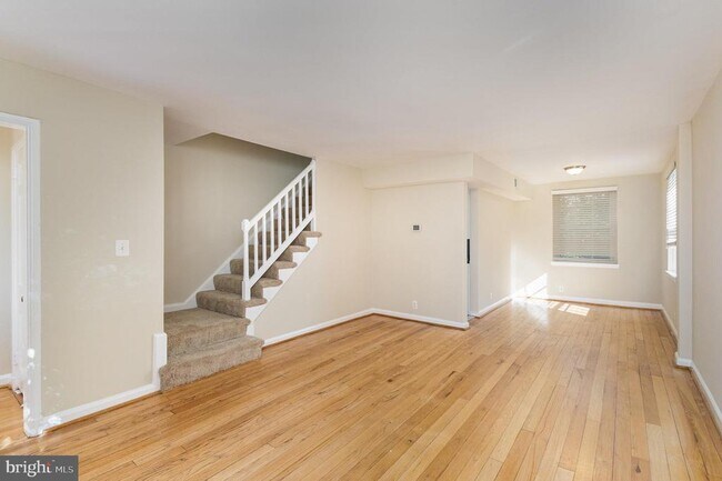 Foto del edificio - 3342 S Wakefield St