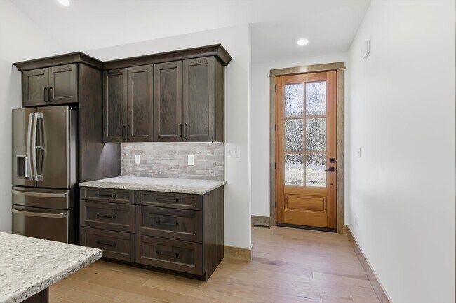 Foto del edificio - 106 Fairway Cir