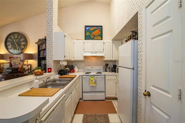 Foto del edificio - 10000 SW 52nd Ave